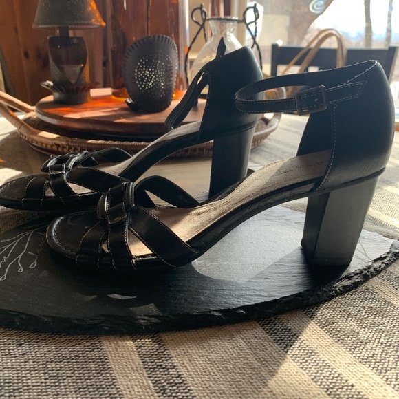 What’s What by Aerosols Strappy Sandals - Picture 3 of 12